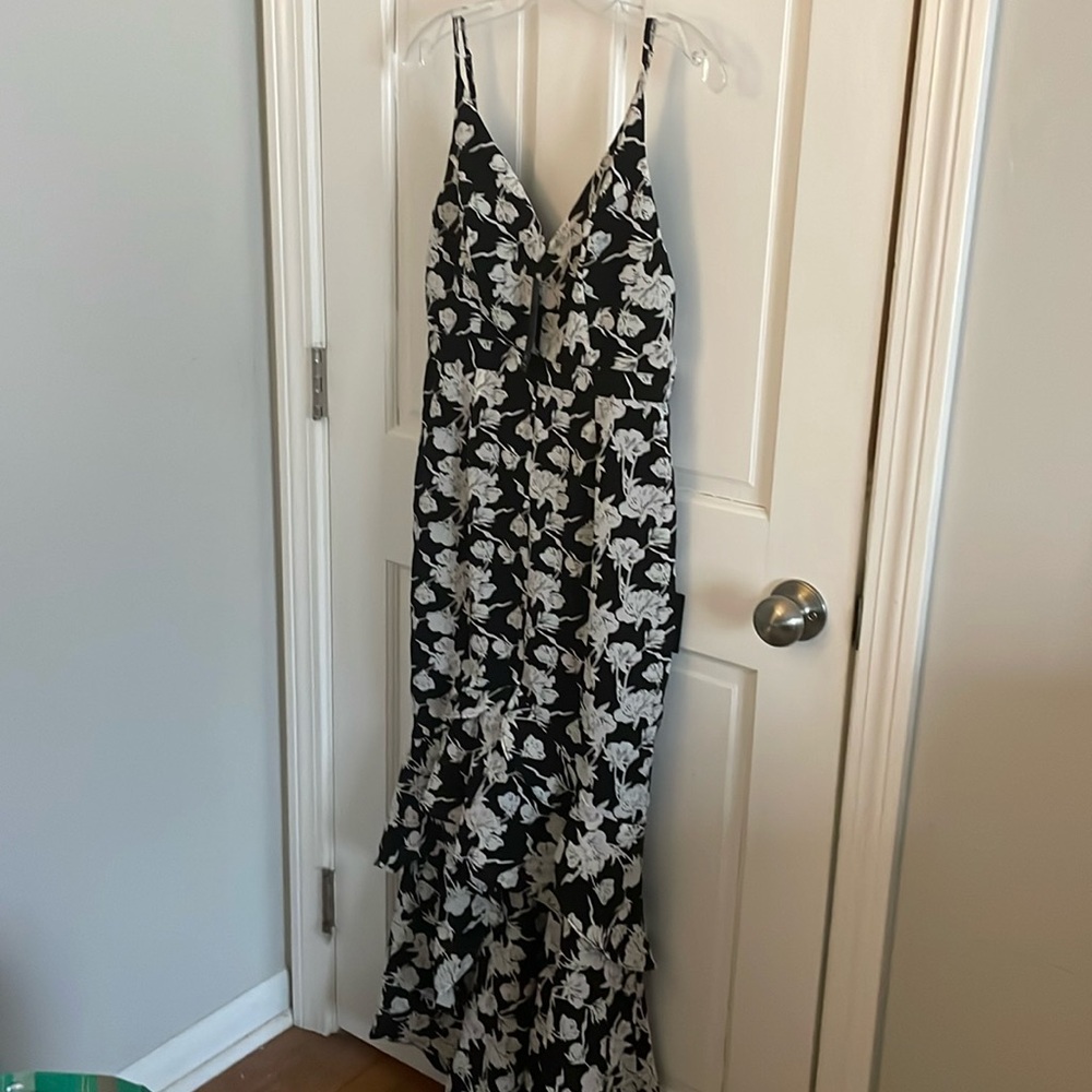 NWT Lulu’s High Low Floral Dress